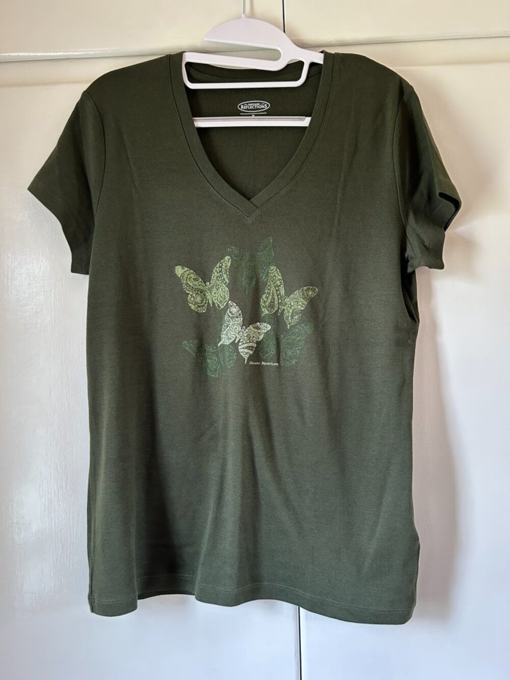 NR olive green V-neck t-shirt with subtle butterfly graphic-Size Medium